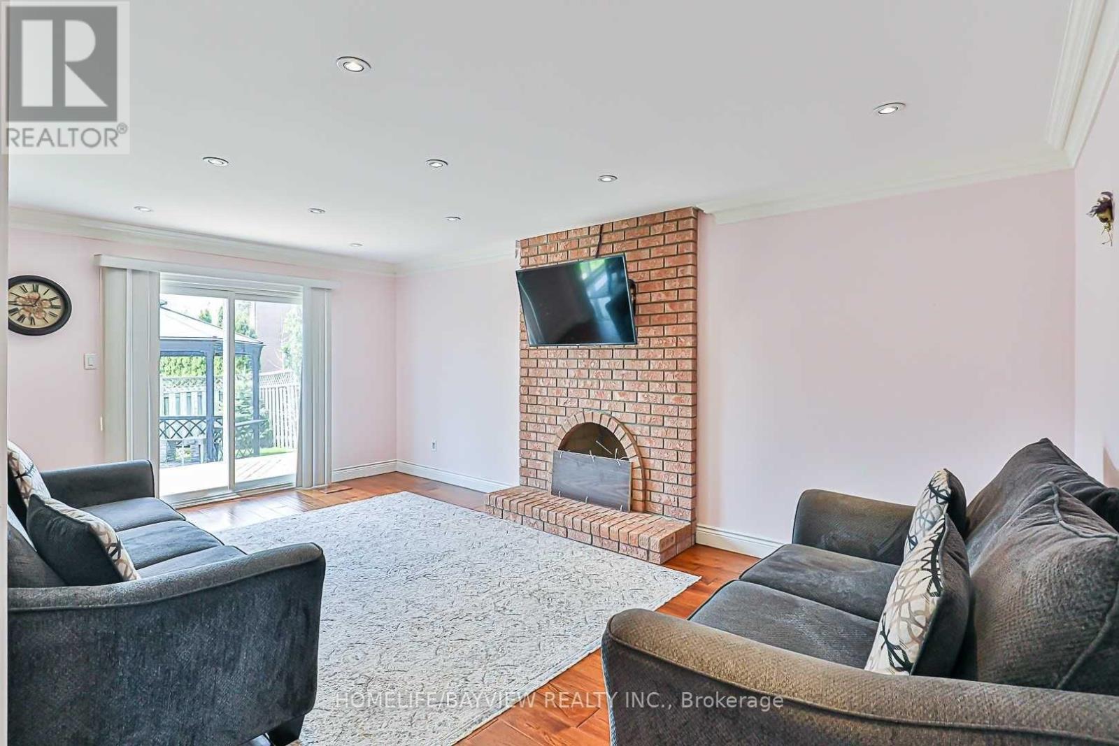 3 Wilfred Court, Richmond Hill, Ontario  L4C 8P9 - Photo 6 - N12750006