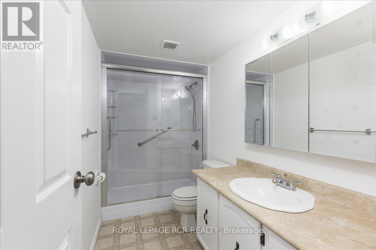 904 - 20 William Roe Boulevard, Newmarket, Ontario  L3Y 5V6 - Photo 12 - N12750038