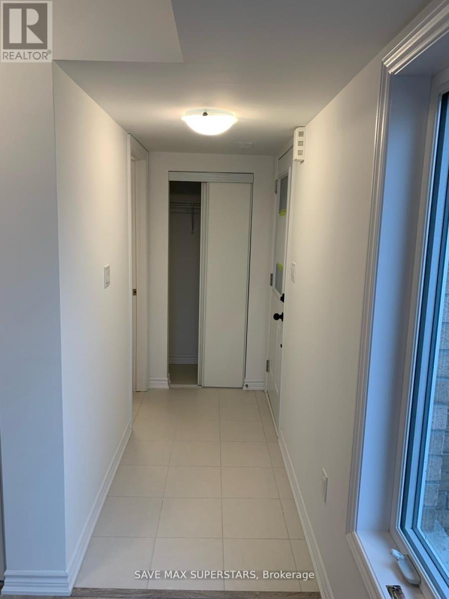 41 Pumpkin Corner Crescent, Barrie, Ontario  L9J 0T7 - Photo 10 - S12750024