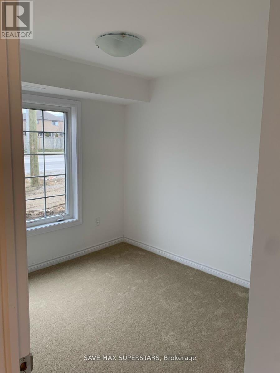 41 Pumpkin Corner Crescent, Barrie, Ontario  L9J 0T7 - Photo 8 - S12750024