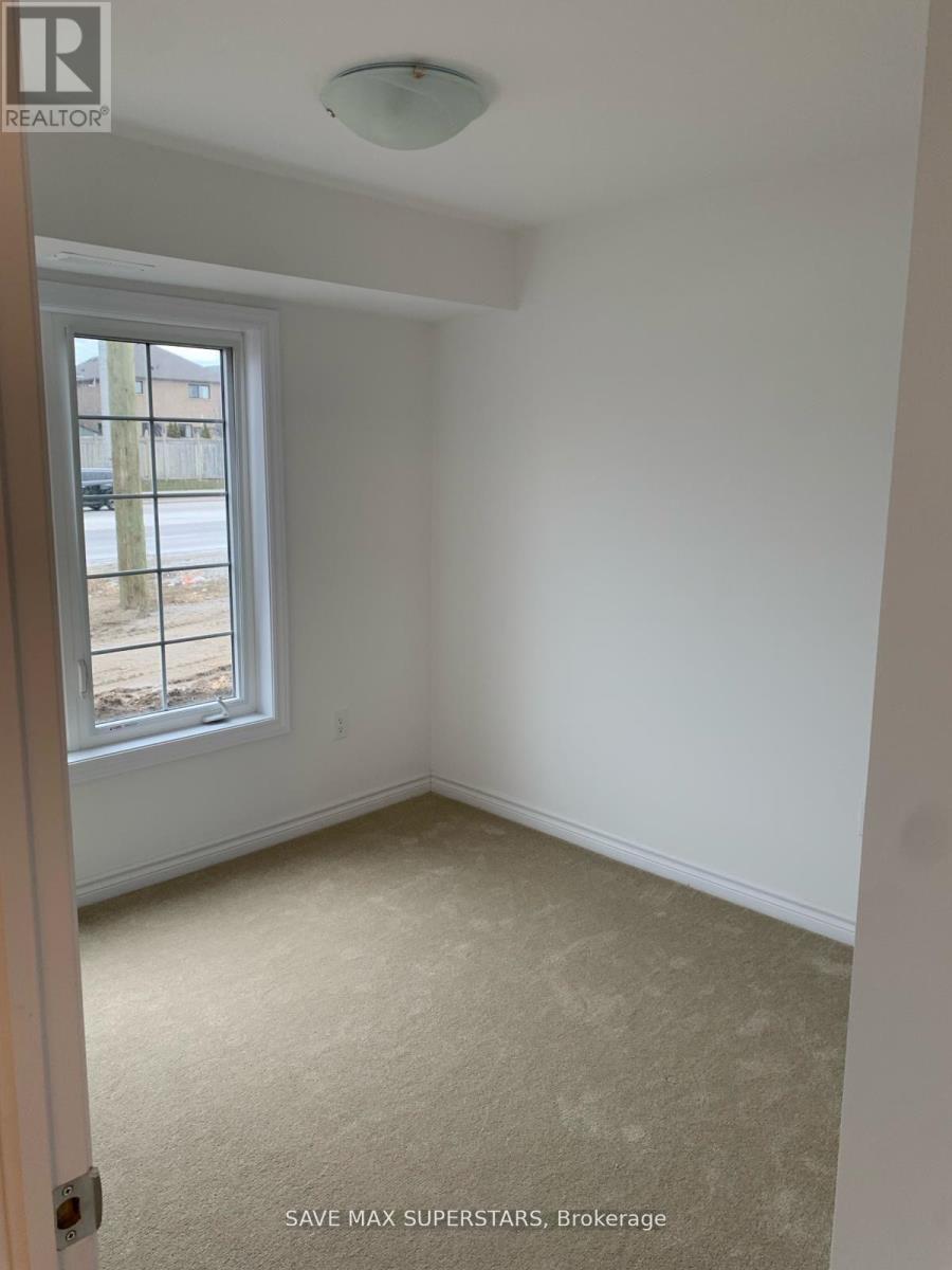 41 Pumpkin Corner Crescent, Barrie, Ontario  L9J 0T7 - Photo 9 - S12750024