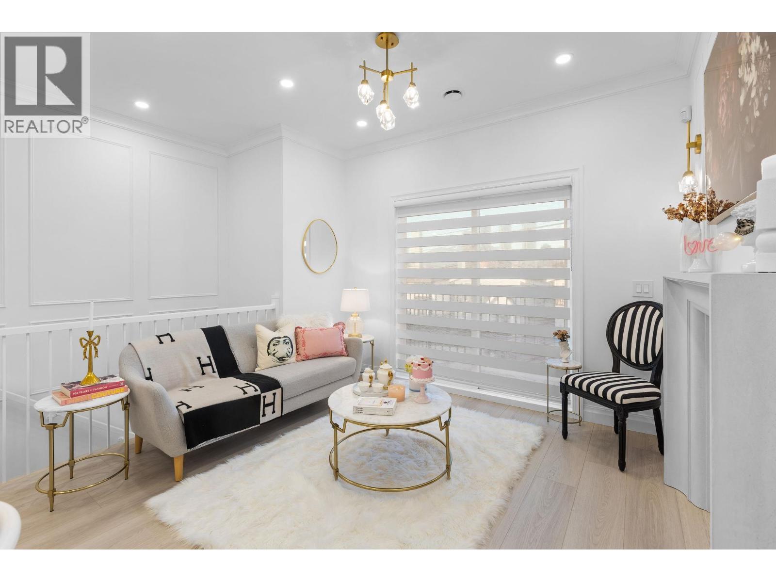 5136 Dominion Street, Burnaby, British Columbia  V5G 1C9 - Photo 4 - R3085353