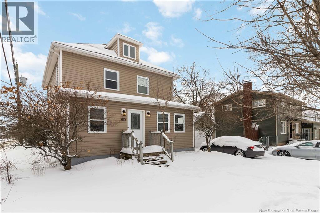114 Pleasant Street, Moncton, New Brunswick  E1A 2V2 - Photo 2 - NB133045