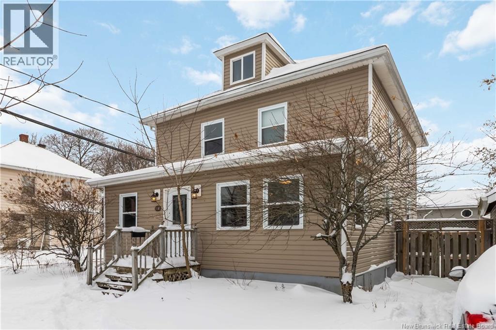 114 Pleasant Street, Moncton, New Brunswick  E1A 2V2 - Photo 3 - NB133045