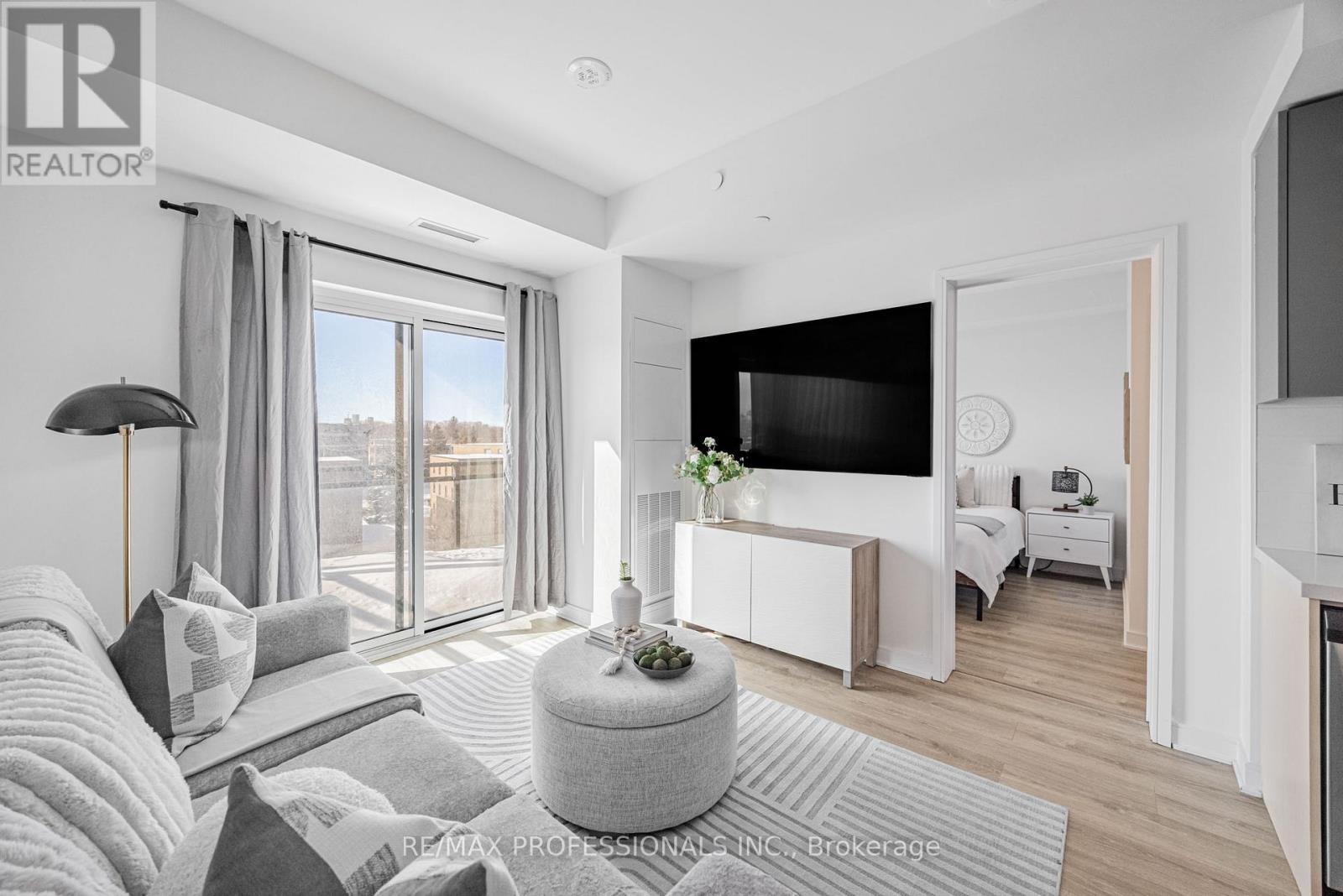 906 - 25 Neighbourhood Lane, Toronto, Ontario  M8Y 0C4 - Photo 11 - W12750048