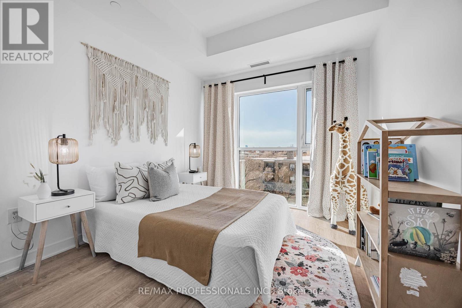 906 - 25 Neighbourhood Lane, Toronto, Ontario  M8Y 0C4 - Photo 18 - W12750048