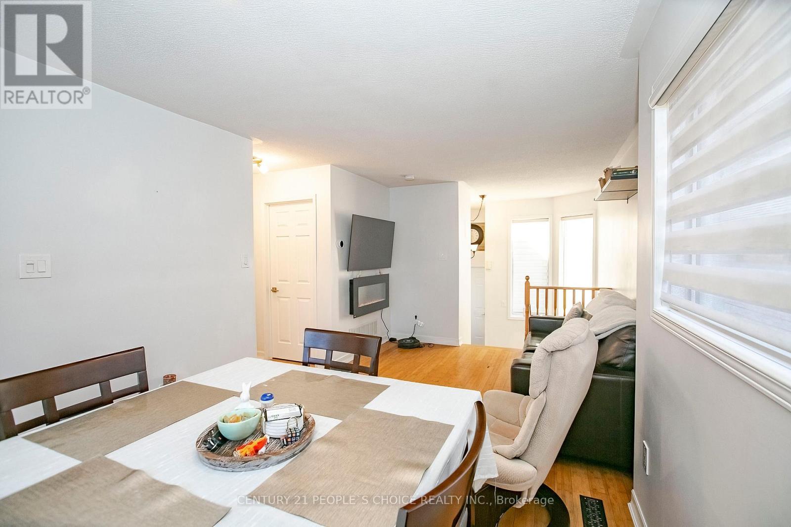 23 Silkwood Crescent, Brampton, Ontario  L6X 4L1 - Photo 13 - W12750054