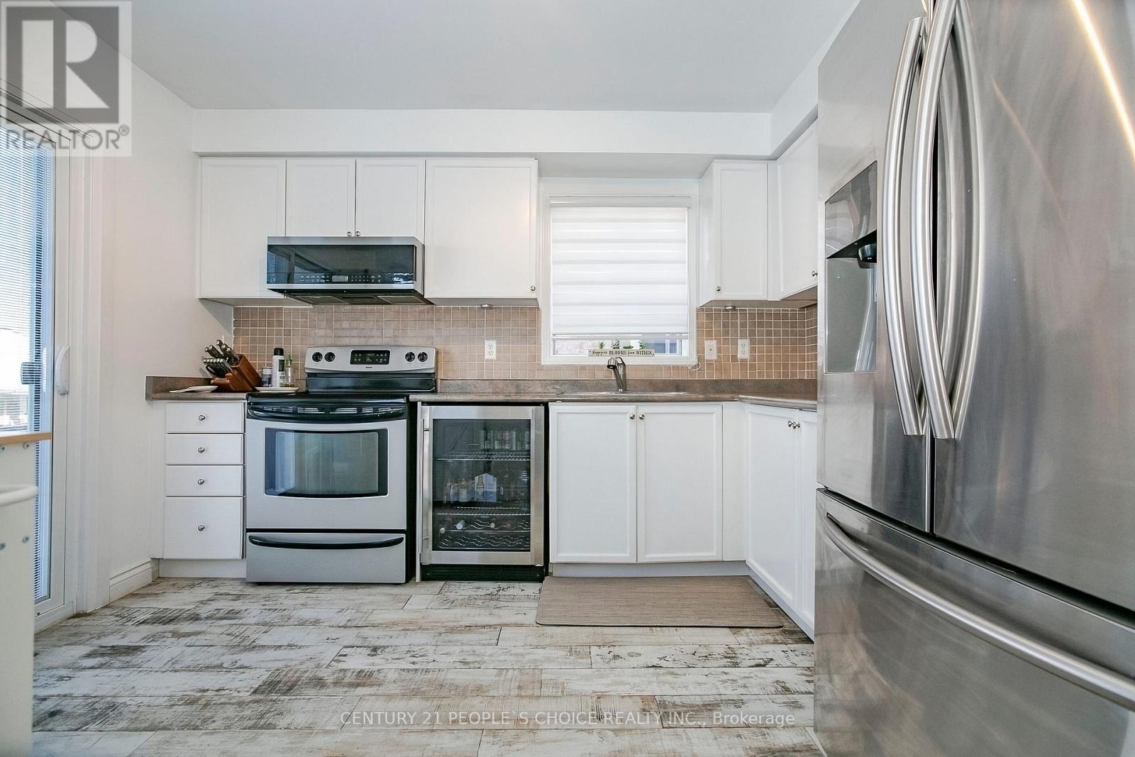 23 Silkwood Crescent, Brampton, Ontario  L6X 4L1 - Photo 18 - W12750054