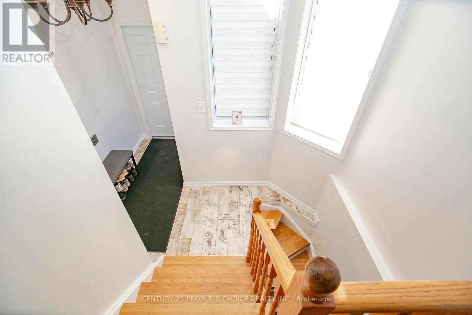 23 Silkwood Crescent, Brampton, Ontario  L6X 4L1 - Photo 8 - W12750054