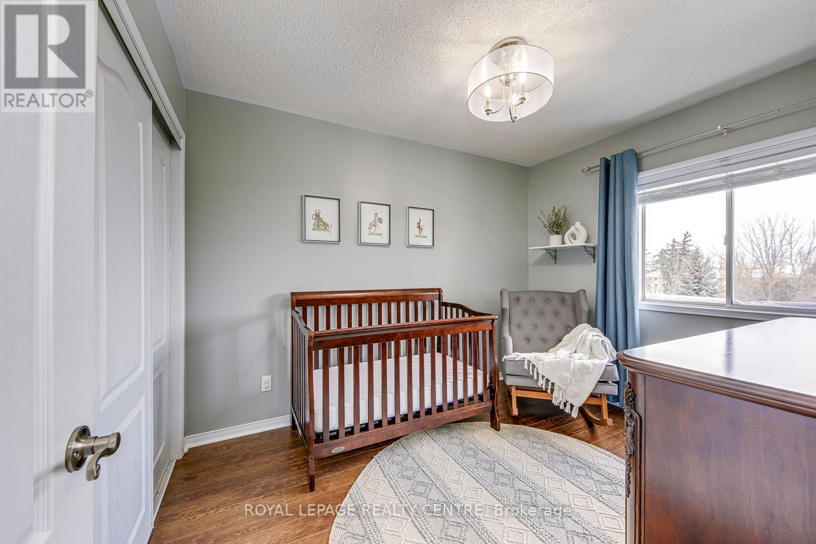 1588 Woodhenge Way, Mississauga, Ontario  L5N 7T1 - Photo 20 - W12748906