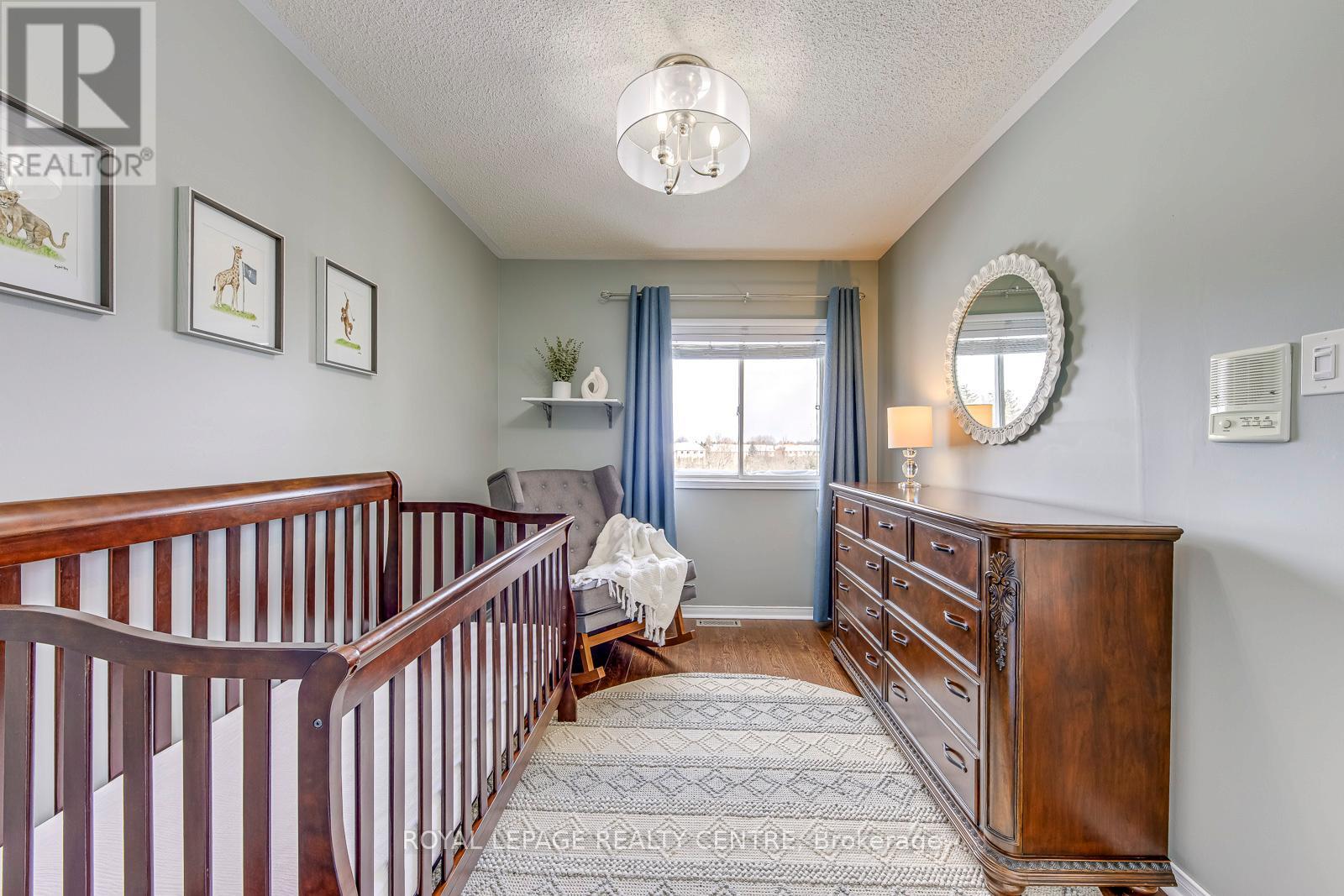 1588 Woodhenge Way, Mississauga, Ontario  L5N 7T1 - Photo 21 - W12748906