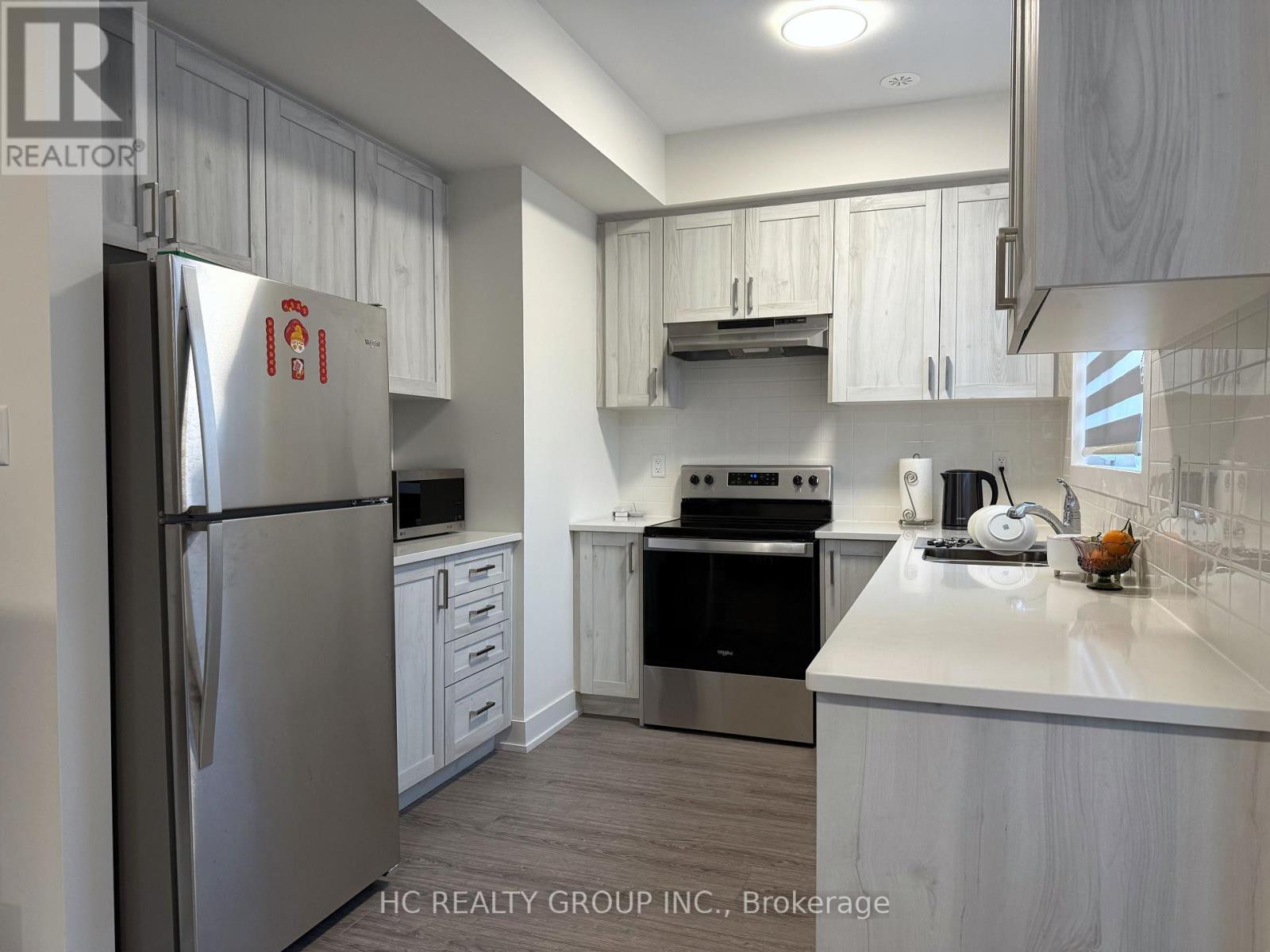 6 - 3 Bond Crescent, Richmond Hill, Ontario L4E 1J4 - Photo 7 - N12674964