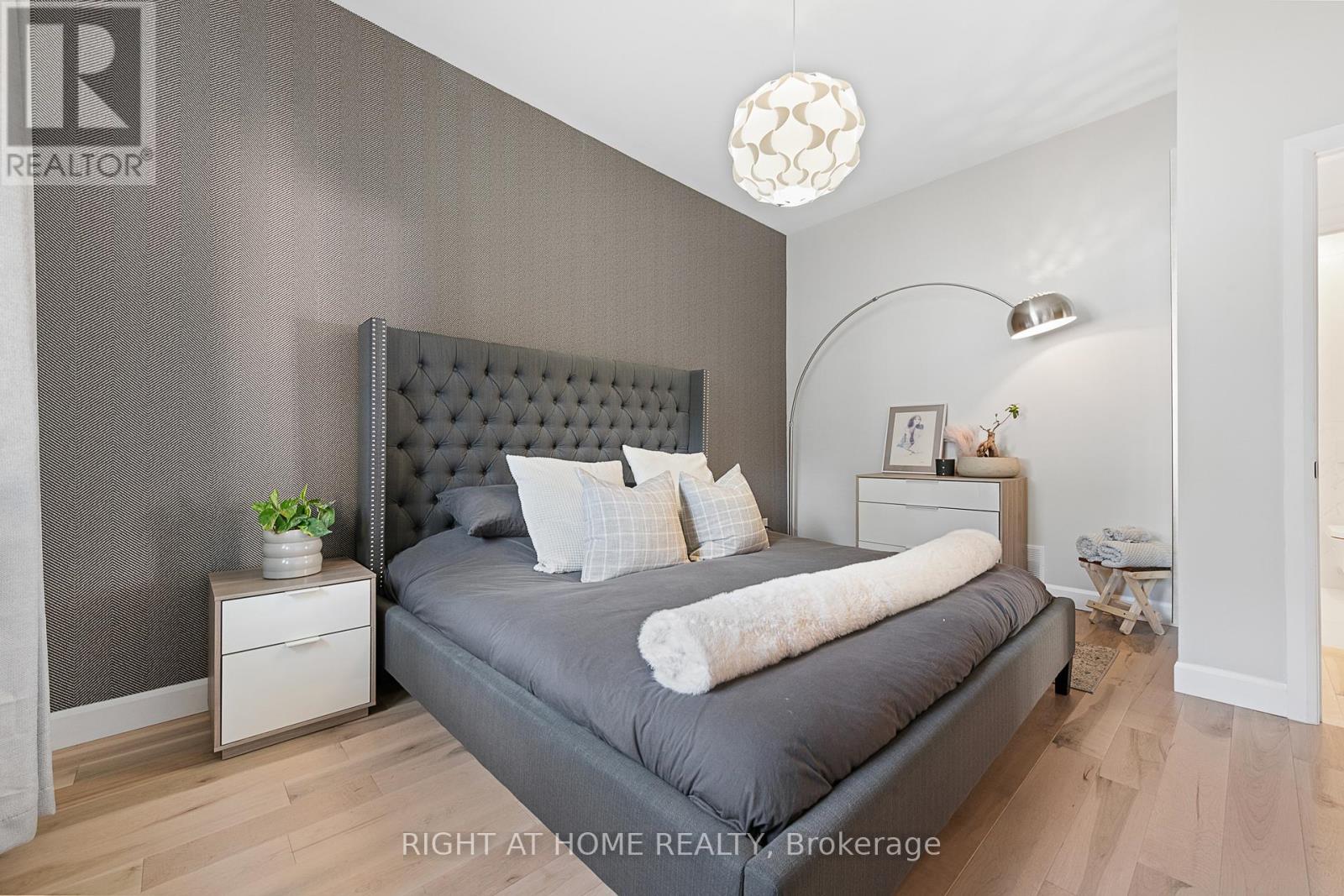 2120 Du Chateau Avenue, Clarence-Rockland, Ontario  K4K 1J3 - Photo 12 - X12218527