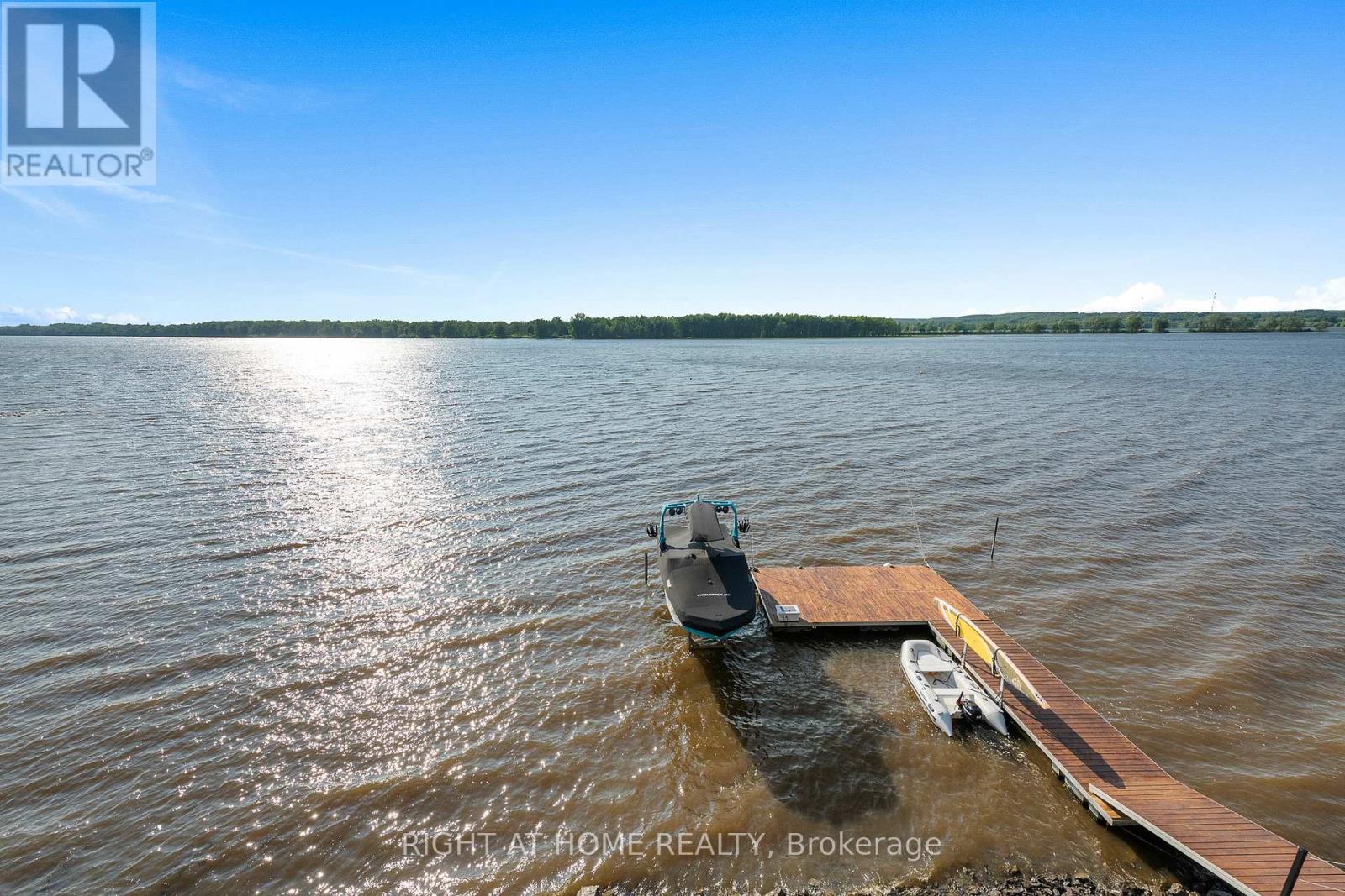 2120 Du Chateau Avenue, Clarence-Rockland, Ontario  K4K 1J3 - Photo 36 - X12218527