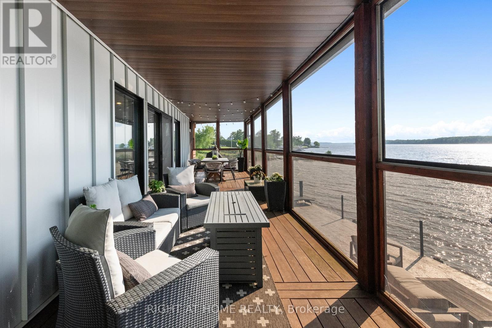 2120 Du Chateau Avenue, Clarence-Rockland, Ontario  K4K 1J3 - Photo 38 - X12218527