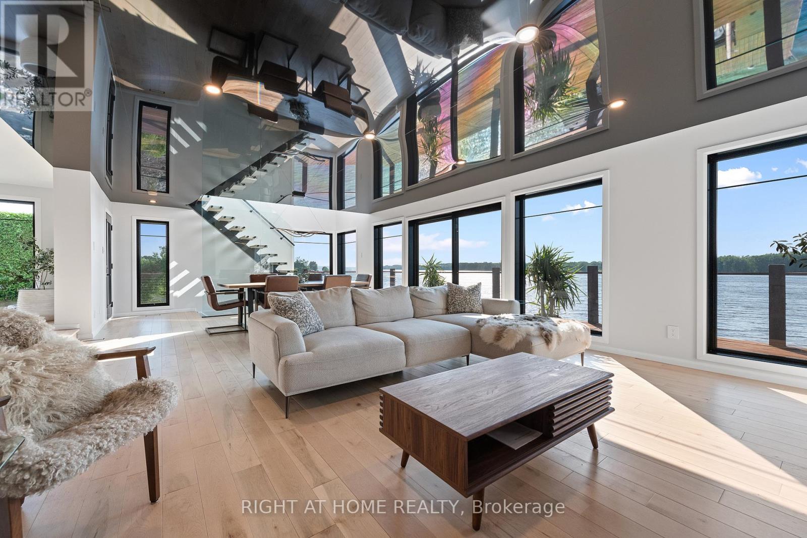 2120 Du Chateau Avenue, Clarence-Rockland, Ontario  K4K 1J3 - Photo 23 - X12218527