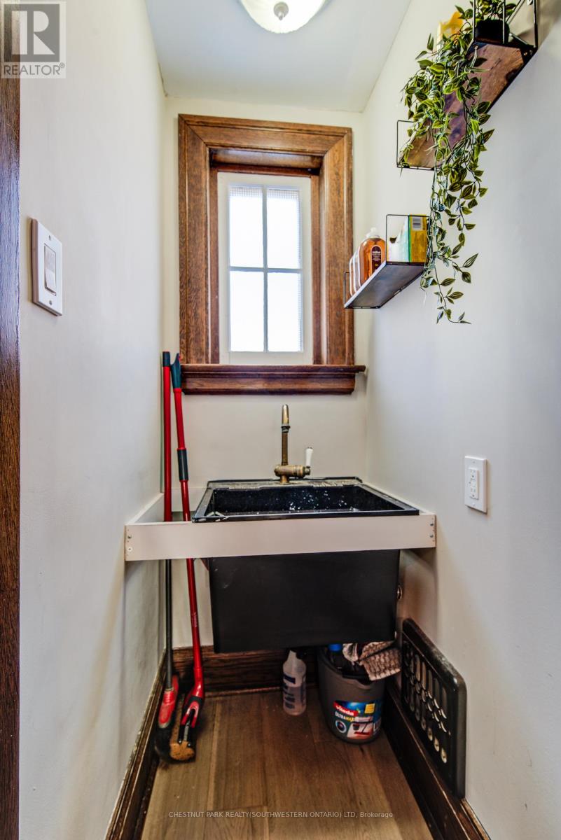 107 Earl Street, Kitchener, Ontario  N2M 2V8 - Photo 23 - X12750034