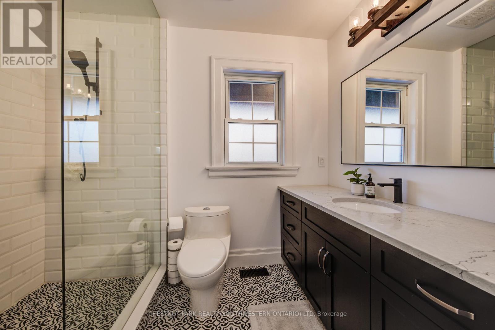 107 Earl Street, Kitchener, Ontario  N2M 2V8 - Photo 28 - X12750034