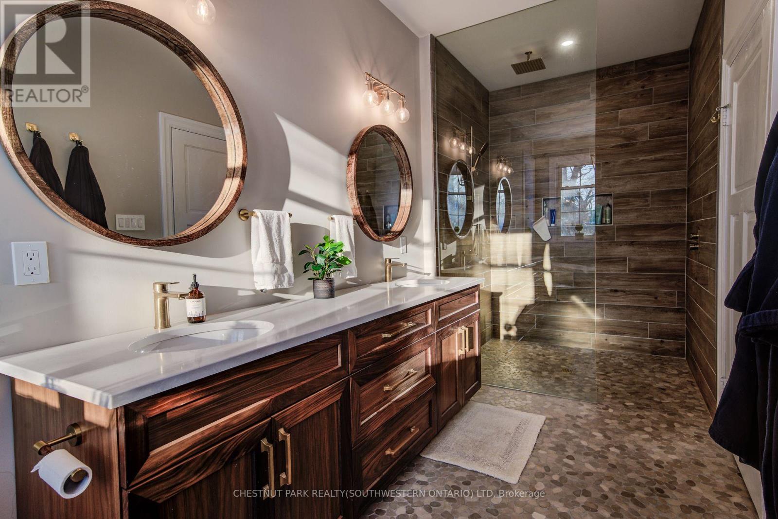 107 Earl Street, Kitchener, Ontario  N2M 2V8 - Photo 37 - X12750034