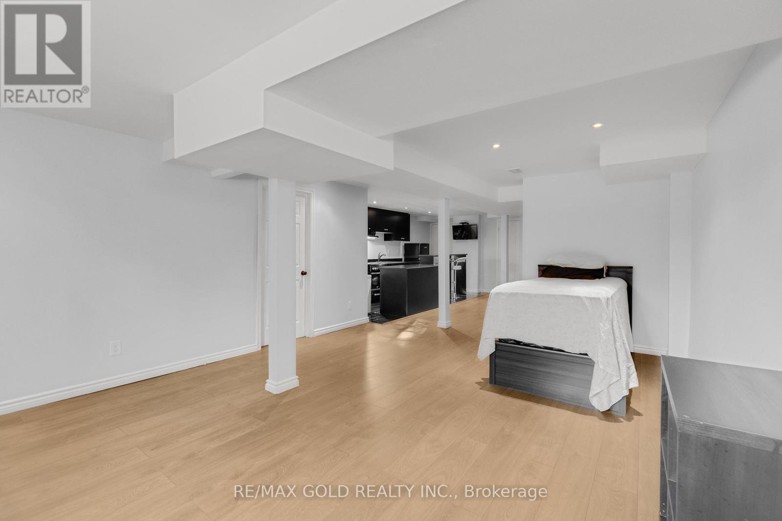 5 Furrows End, Brampton, Ontario  L6Z 4S5 - Photo 37 - W12749150