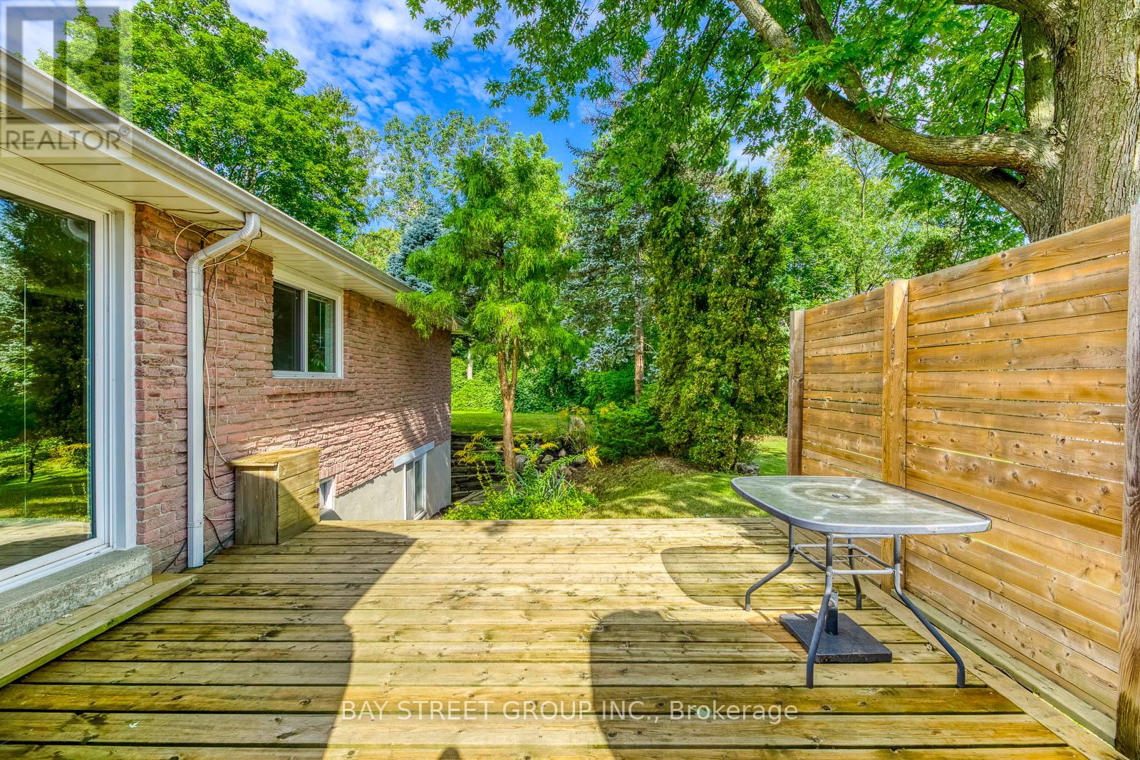 2281 Devon Road, Oakville, Ontario  L6J 5R2 - Photo 37 - W12728030