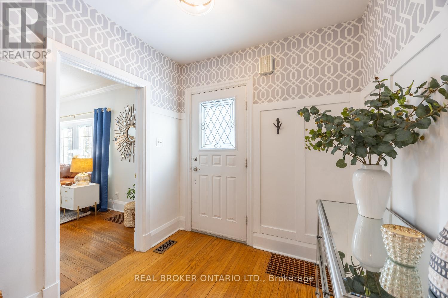 18 Concession Street W, Clarington, Ontario  L1C 1Y5 - Photo 6 - E12750216