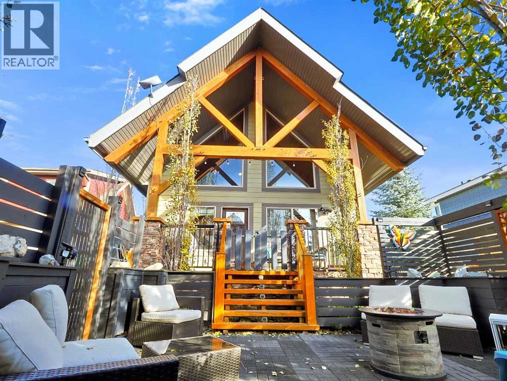 256 Cottageclub Crescent, Rural Rocky View County, Alberta  T4C 1B1 - Photo 3 - A2265981