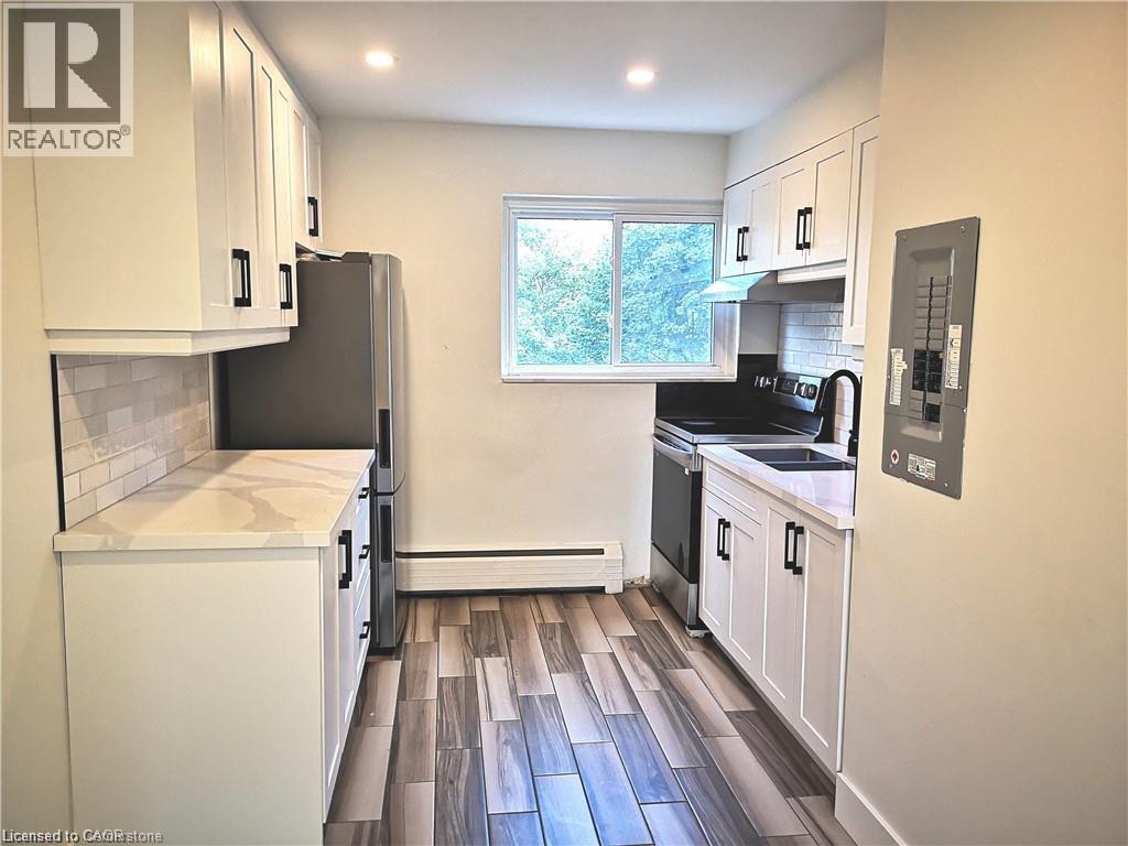 19 Hamilton Street Unit# 4, St. Thomas, Ontario  N5P 2S7 - Photo 3 - 40802395