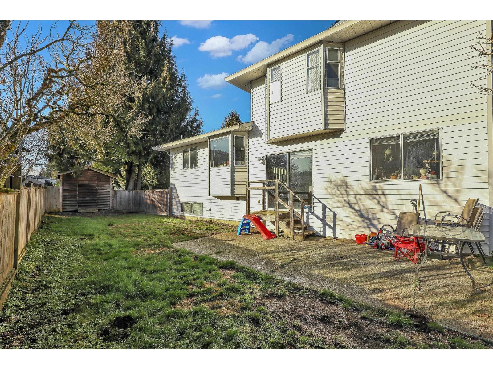 15662 91a Avenue, Surrey, British Columbia  V4N 2X3 - Photo 6 - R3085326