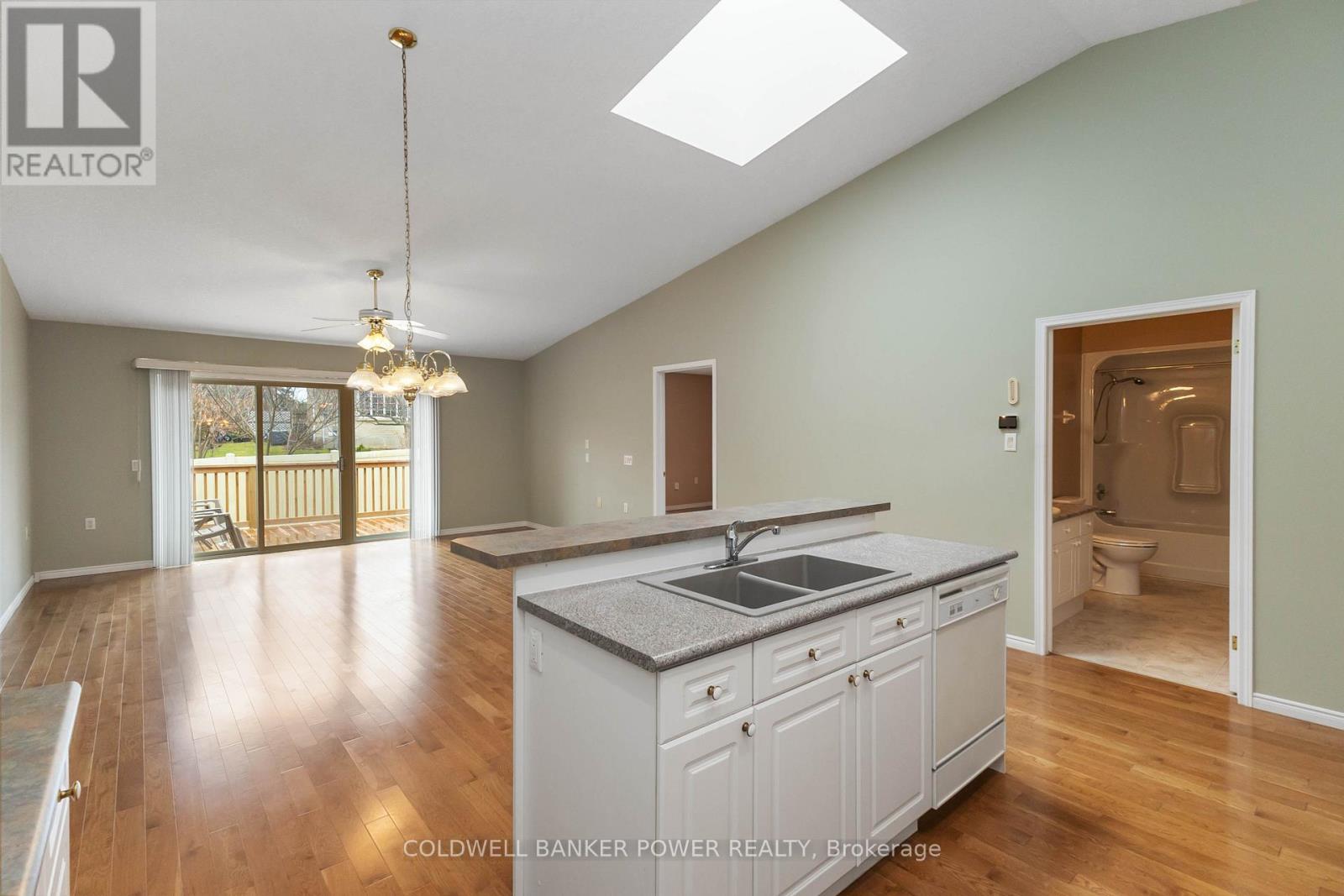 23 - 680 Commissioners Road W, London South, Ontario  N6K 4T8 - Photo 17 - X12750166