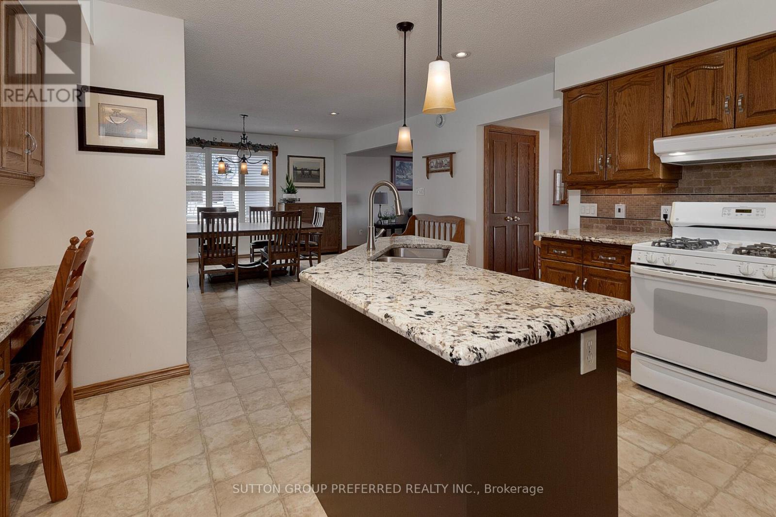 111 Hemlock Road, Ingersoll, Ontario  N5C 3Z4 - Photo 12 - X12750176