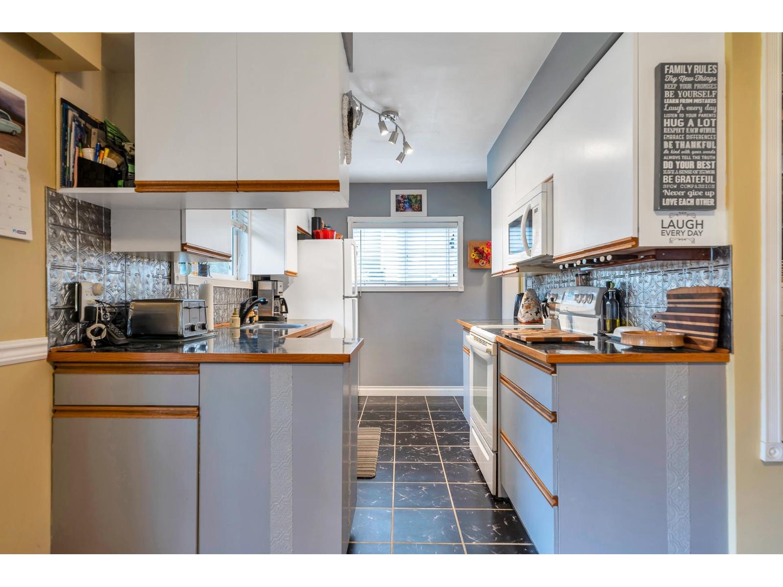 6024 128 Street, Surrey, British Columbia  V3X 1T1 - Photo 11 - R3085174