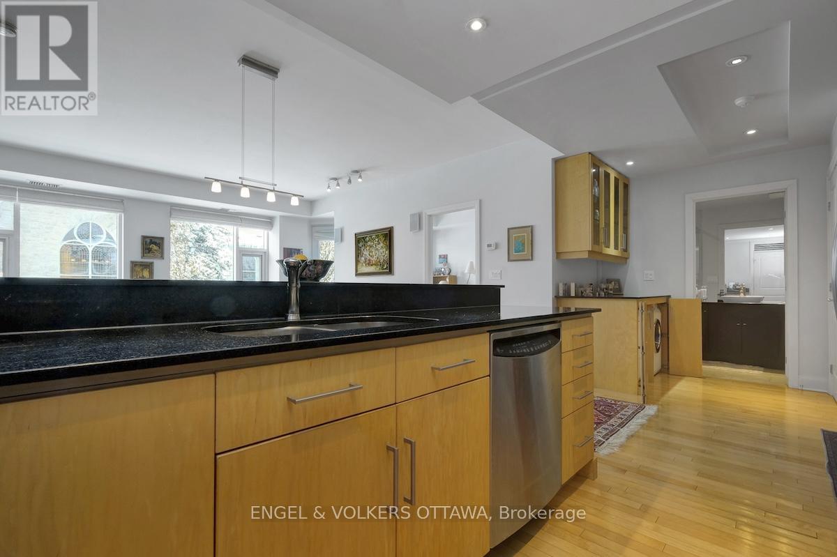 204 - 295 Mackay Street, Ottawa, Ontario  K1M 2B7 - Photo 11 - X12750074