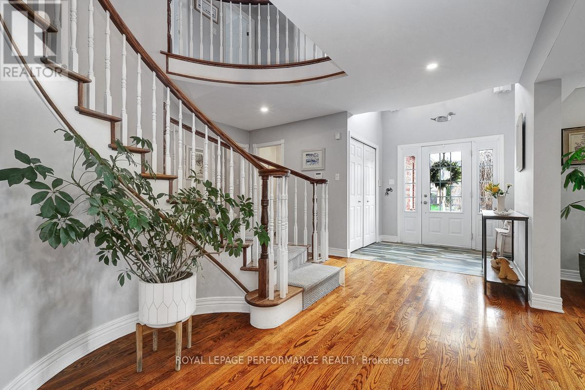 6164 Ravine Way, Ottawa, Ontario  K1C 7E9 - Photo 4 - X12750146