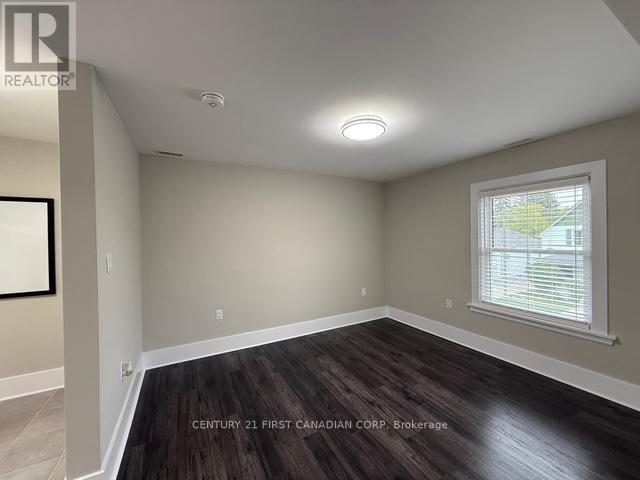 A - 59 Fifth Avenue, St. Thomas, Ontario  N5R 4C7 - Photo 5 - X12749080