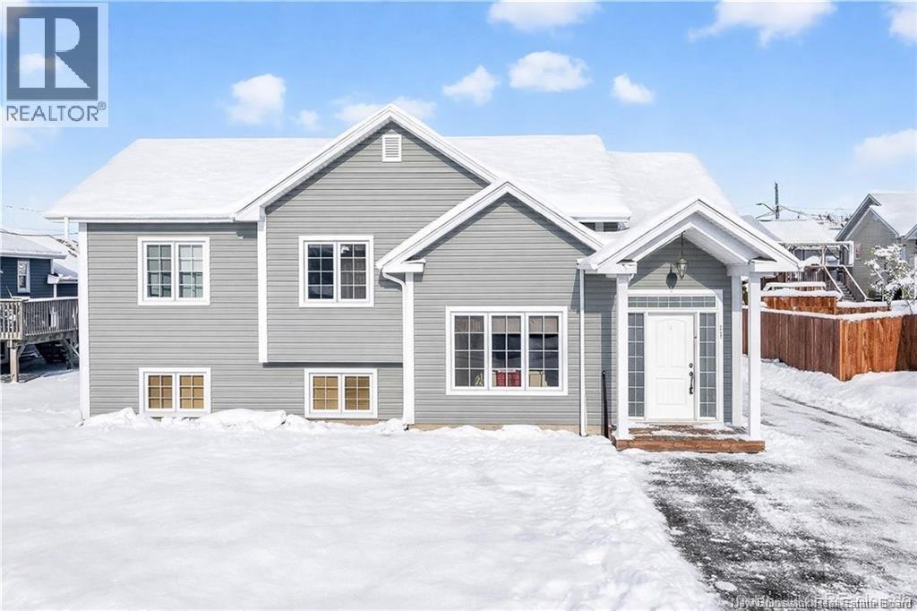 33 Cumberland Street, Moncton, New Brunswick  E1G 0Z9 - Photo 1 - NB133013