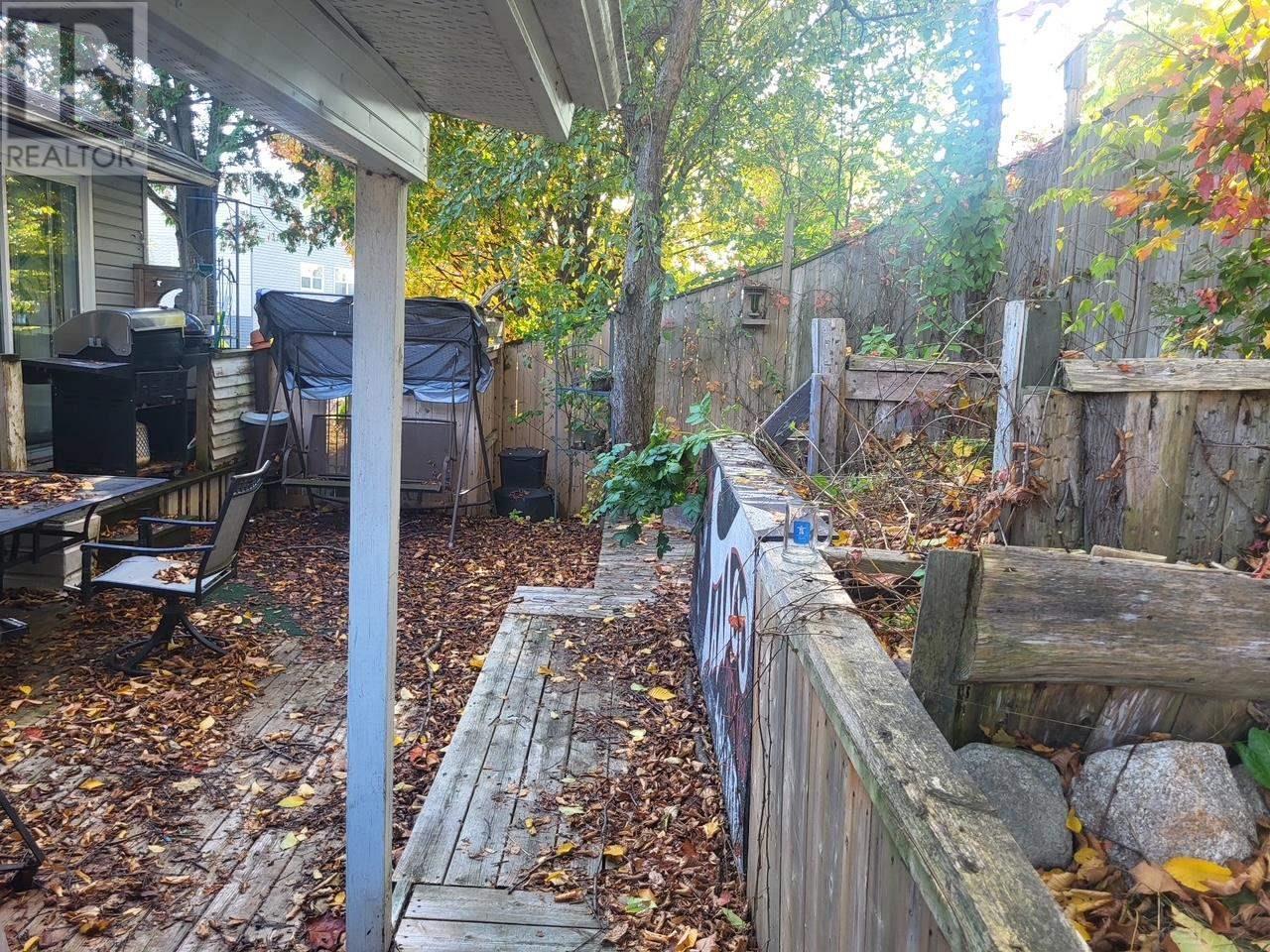 30 Denison Rd, Elliot Lake, Ontario  P5A 1L7 - Photo 7 - SM252909