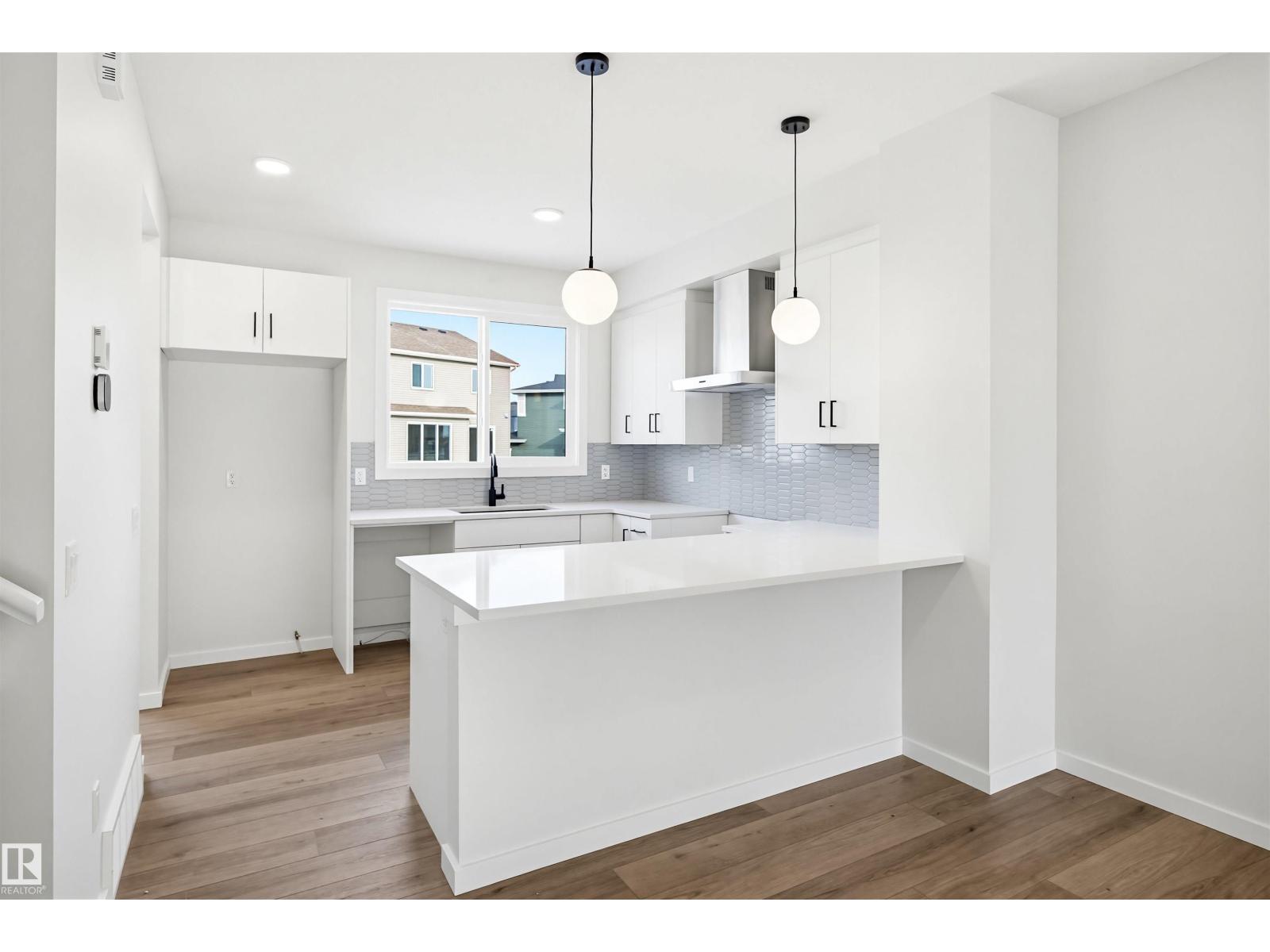 7102 50a Av, Beaumont, Alberta  T4X 3E6 - Photo 4 - E4466144