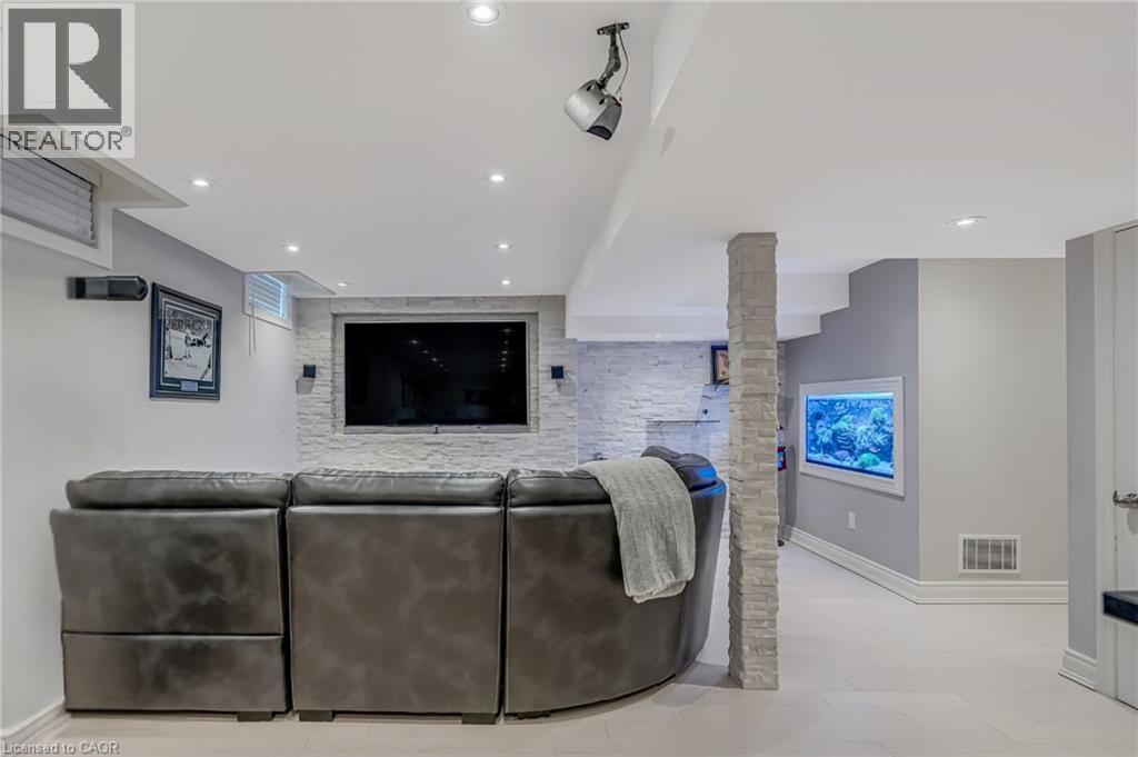 8 Keewaydin Street, Waterdown, Ontario  L8B 0K1 - Photo 34 - 40795992