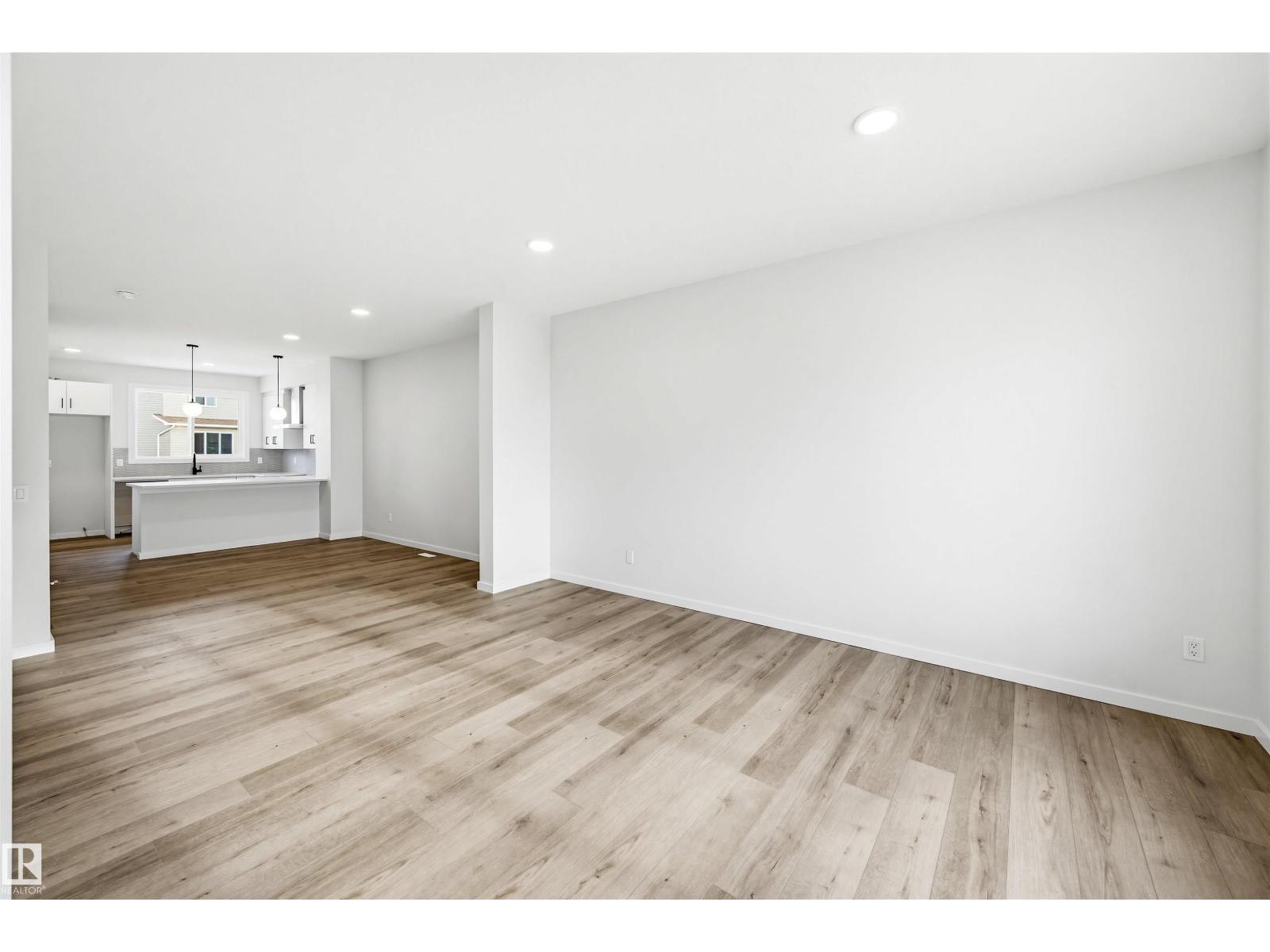 7102 50a Av, Beaumont, Alberta  T4X 3E6 - Photo 11 - E4466144