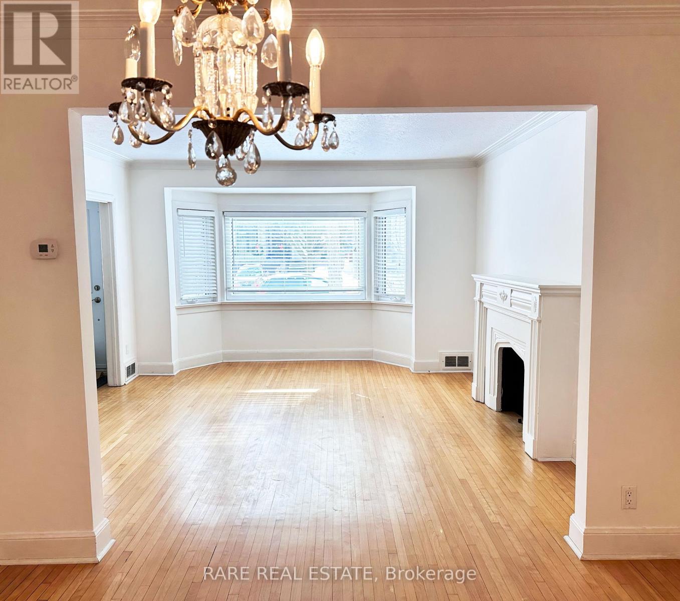 46 Dunblaine Avenue, Toronto, Ontario  M5M 2R9 - Photo 4 - C12750102