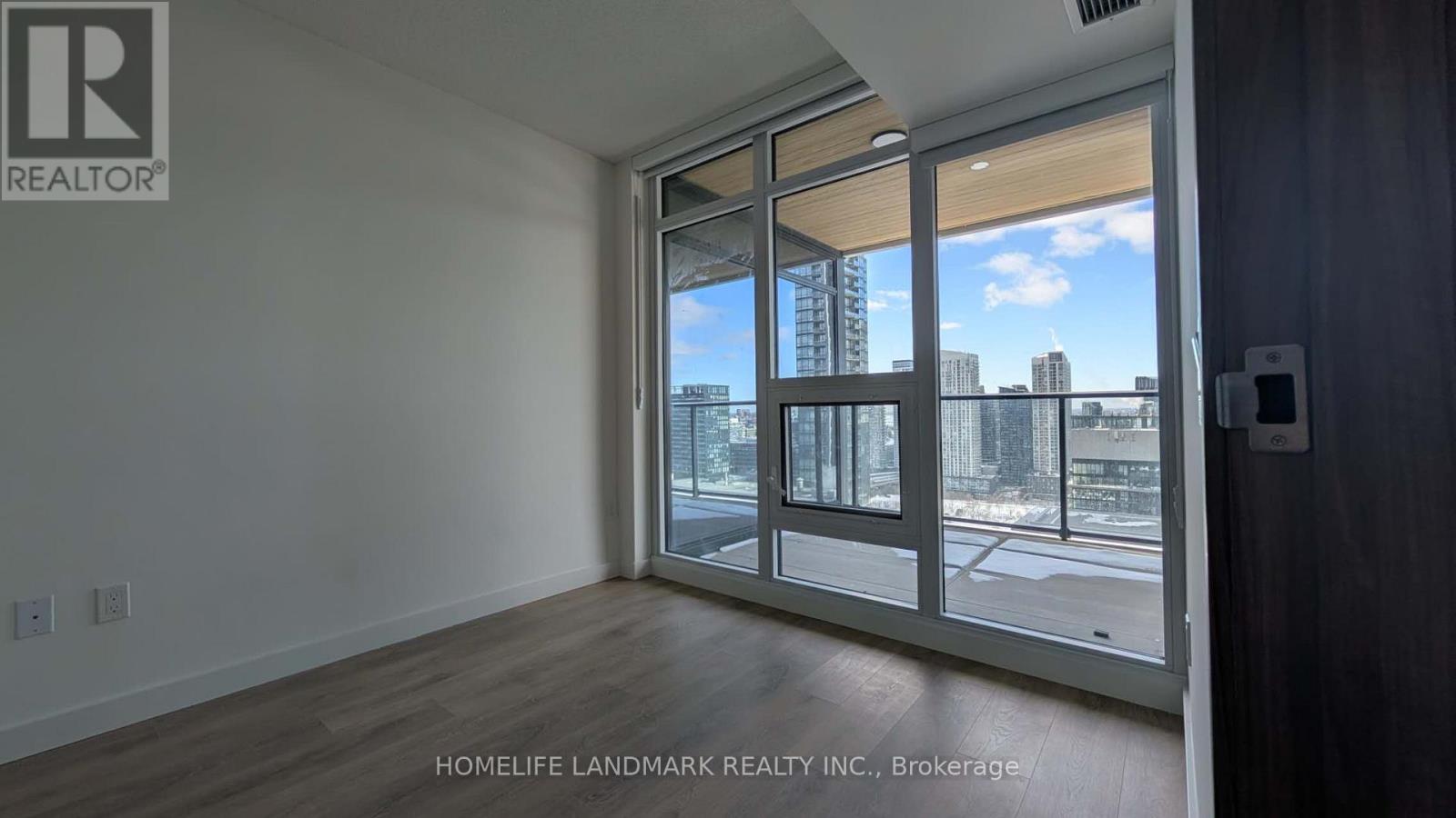 2612 - 3 Concord Cityplace Way, Toronto, Ontario  M5V 0X4 - Photo 11 - C12750174