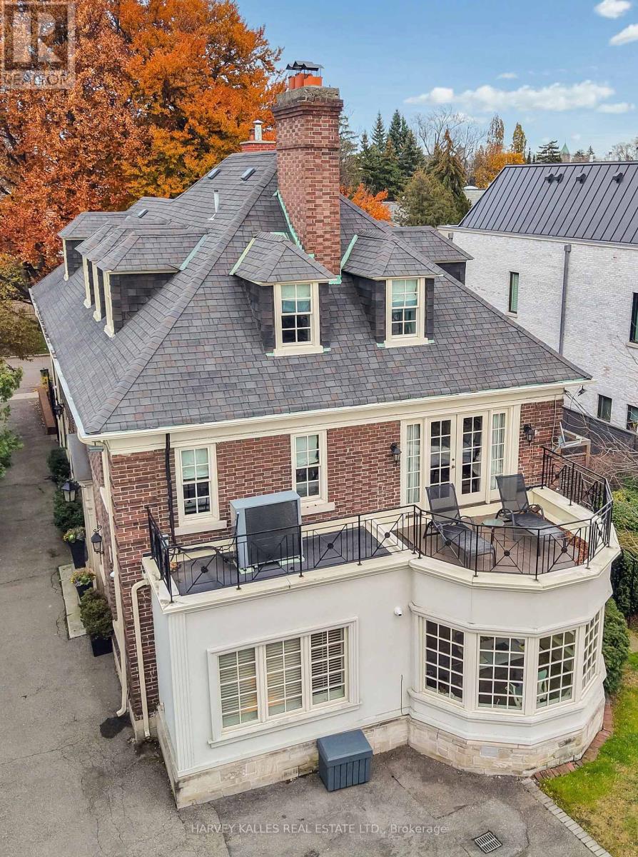 444 Russell Hill Road, Toronto, Ontario  M5P 2S5 - Photo 2 - C12750210