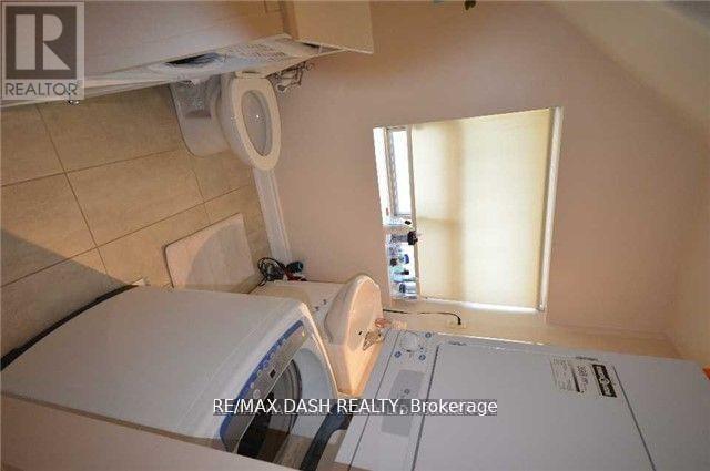 301 - 141 Admiral Road, Toronto, Ontario  M5R 2L7 - Photo 9 - C12750254