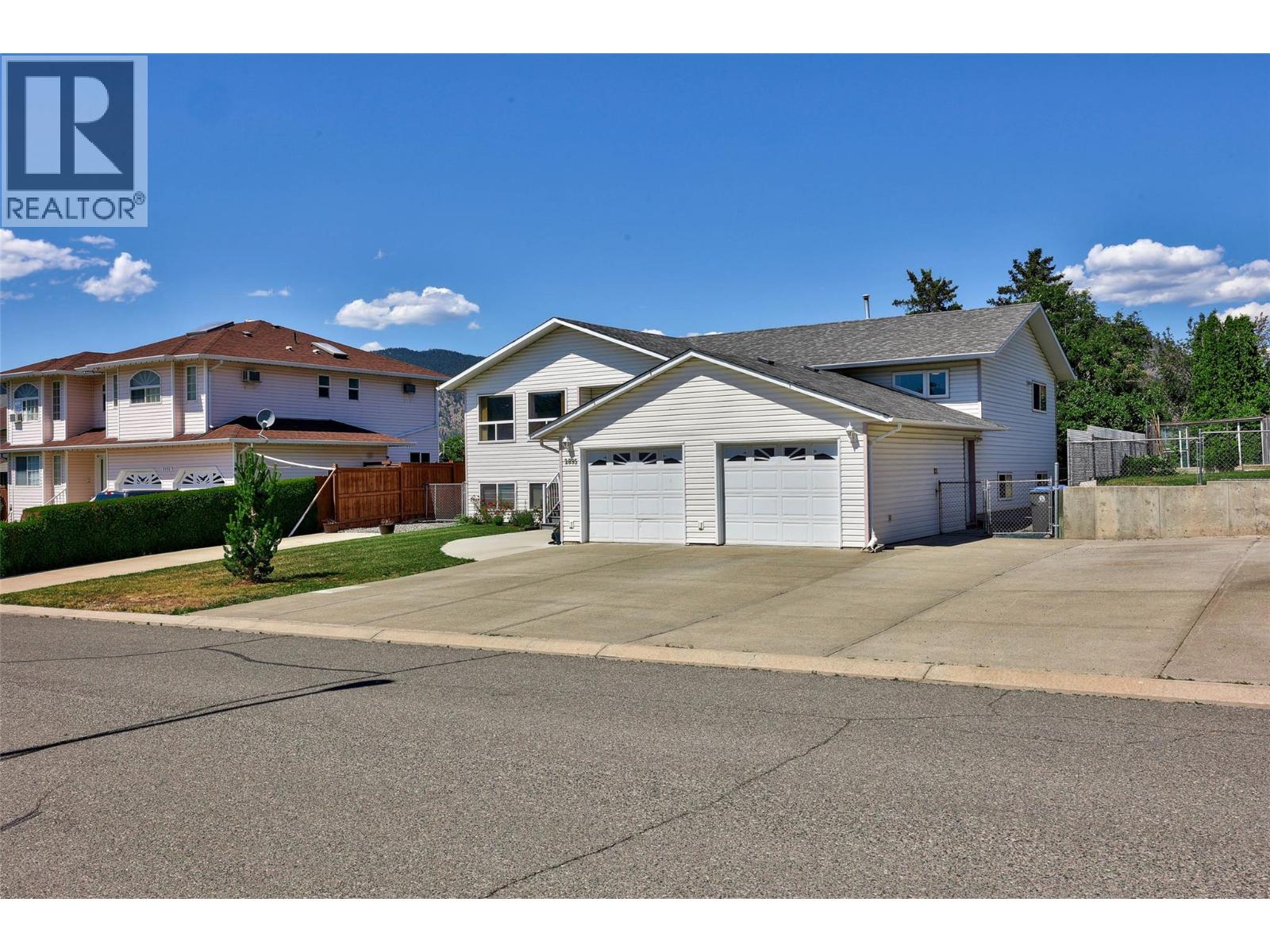 2895 Scott Place, Merritt, British Columbia  V1K 0B1 - Photo 2 - 10374560