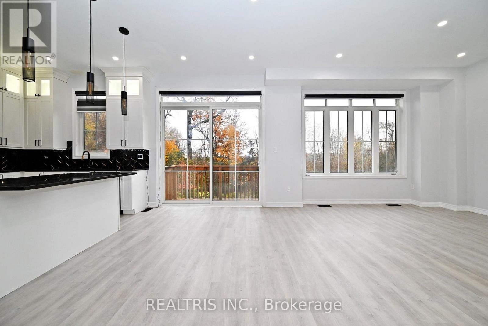 133 Auckland Drive, Whitby, Ontario  L1P 0J4 - Photo 13 - E12750214