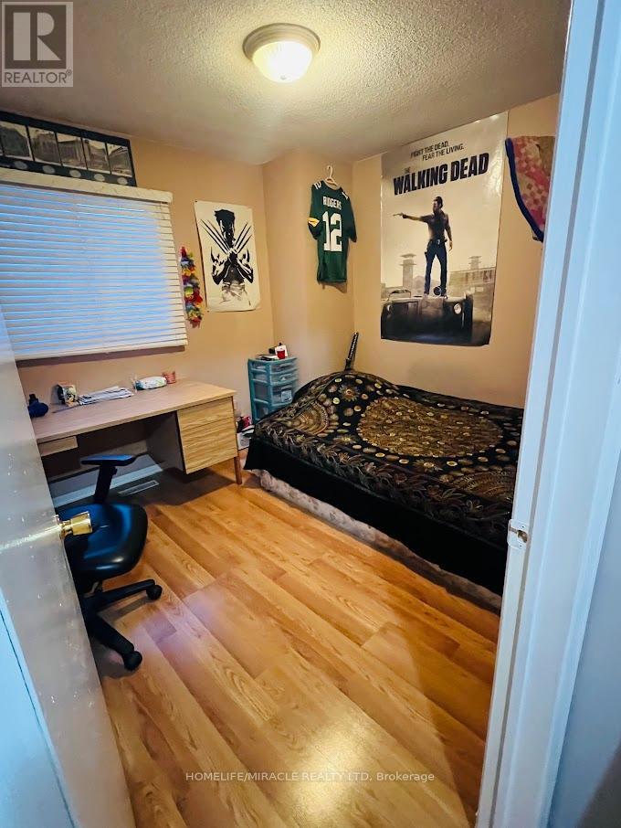 68 Maberley Crescent, Toronto, Ontario  M1C 3K8 - Photo 22 - E12750270