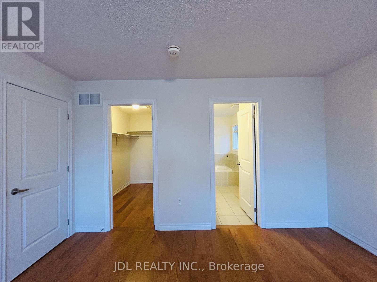 10 Benn Avenue, Georgina, Ontario  L4P 0G8 - Photo 17 - N12750104