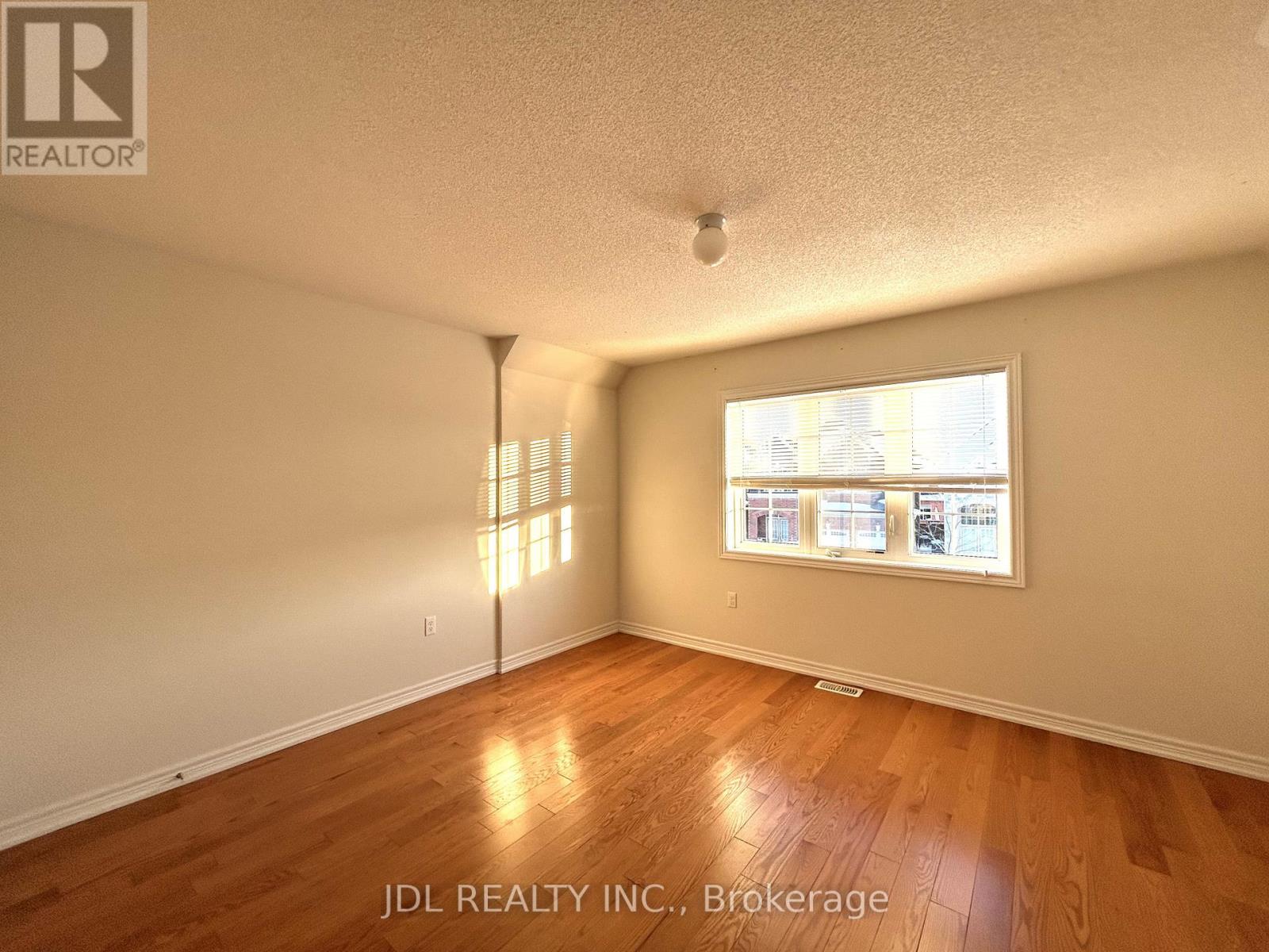 10 Benn Avenue, Georgina, Ontario  L4P 0G8 - Photo 18 - N12750104