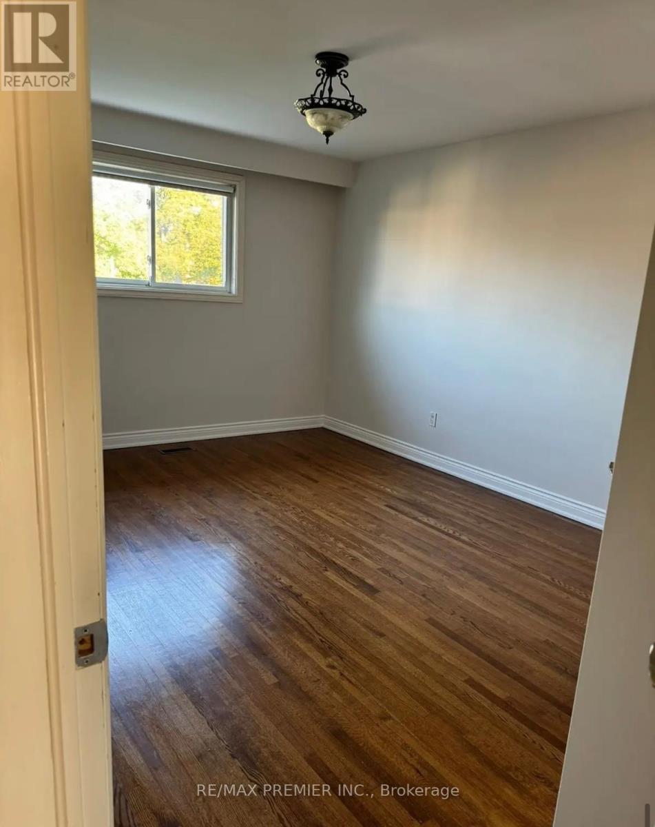 Upper - 91 Rainbow Drive, Vaughan, Ontario  L4L 2K6 - Photo 8 - N12750132